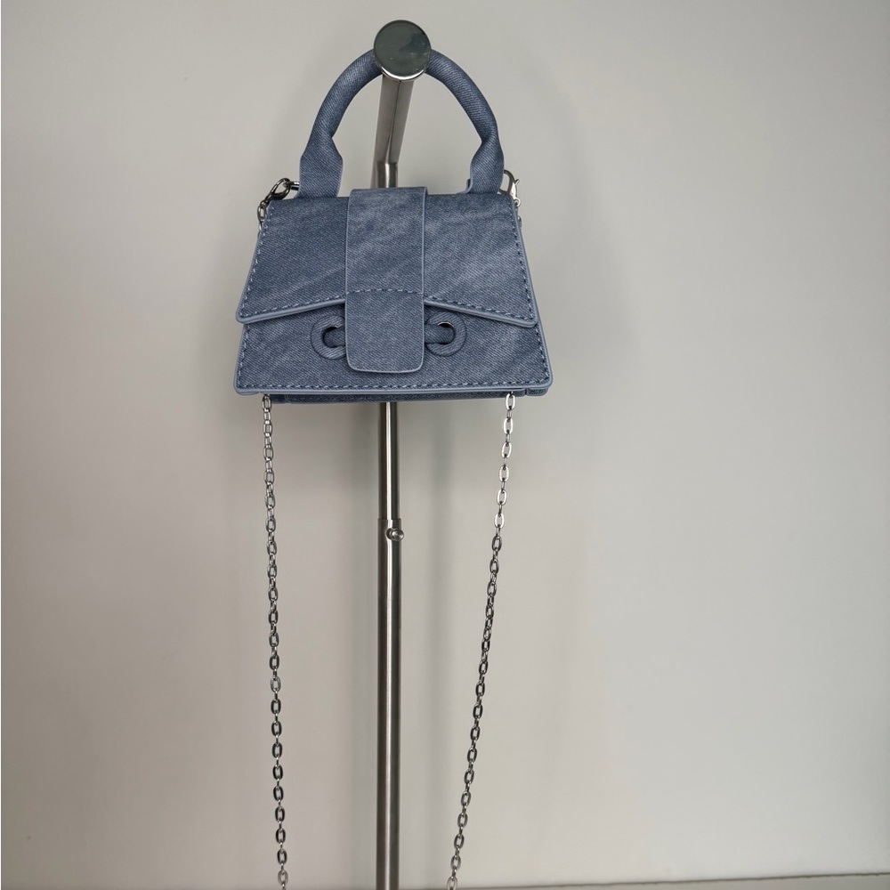 Stylish Blue Handbag with Chain Strap